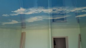 Натяжной потолок с небом
