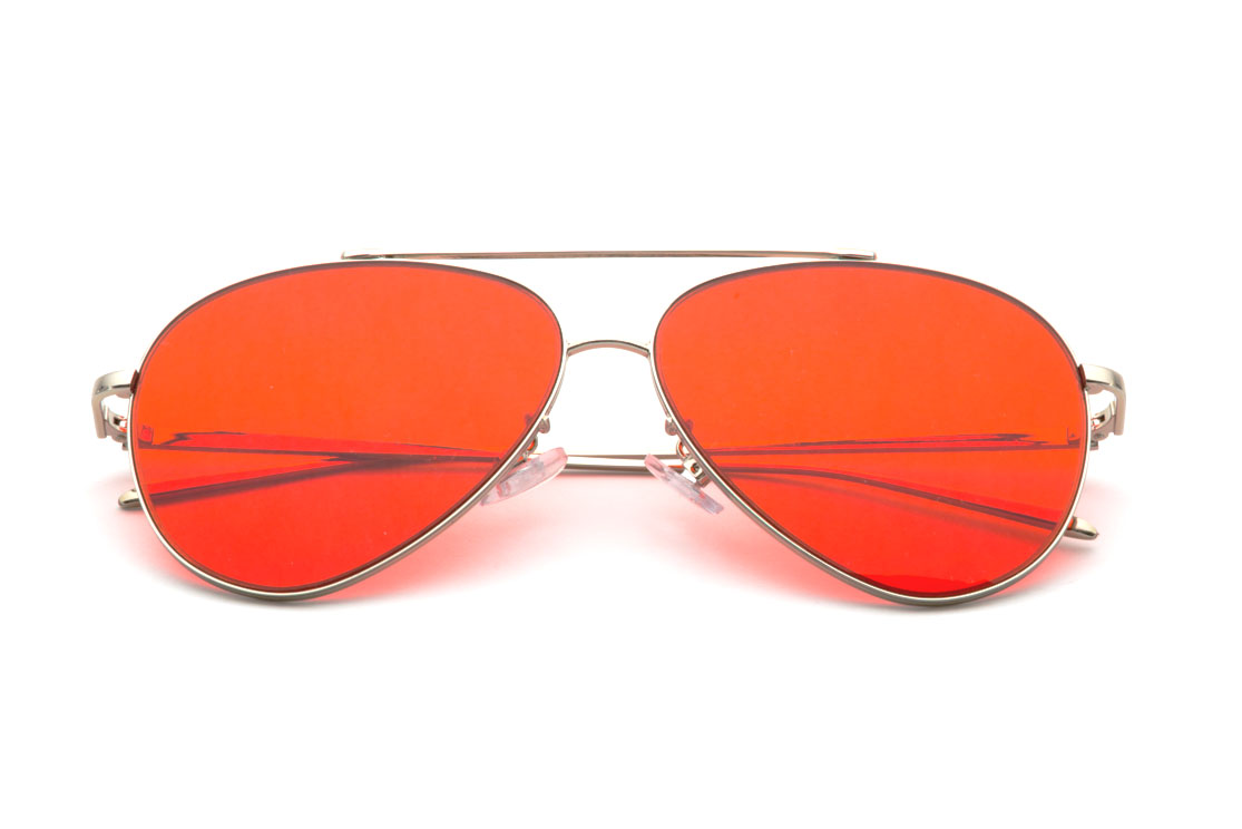 Мужские красные очки солнцезащитные. Ray ban Авиаторы красные. Очки бикенберг Авиаторы. MONOLOOK очки. Авиаторы с красными линзами.